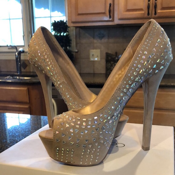 Nude high heel shoes - Picture 3 of 3